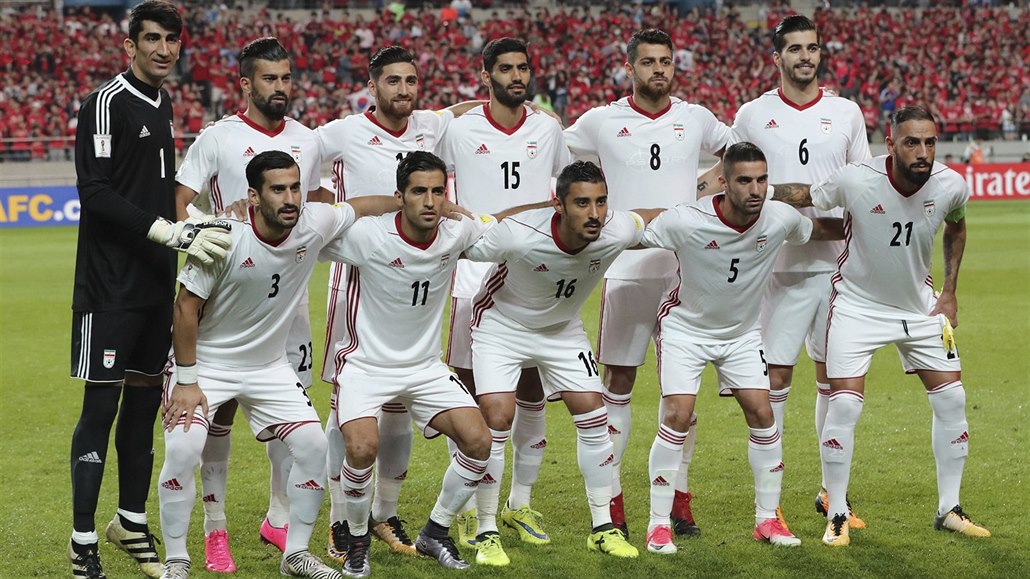 Fotbalisté Íránu před kvalifikačním utkáním na mistrovství světa proti Jižní...