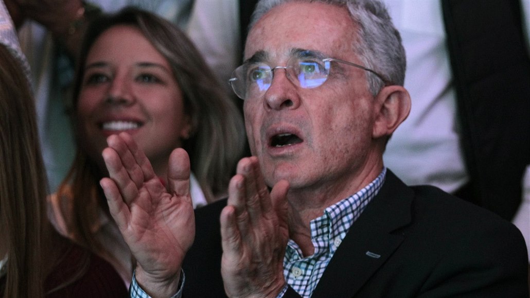 Bývalý prezident Kolumbie Álvaro Uribe a jeho reakce na výsledky voleb (17....