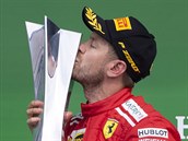 Sebastian Vettel ze stje Ferrari ovldl Velkou cenu Kanady.
