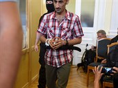 K soudu v maďarském Kecskemétu přichází jeden ze čtyř pašeráků obžalovaných...