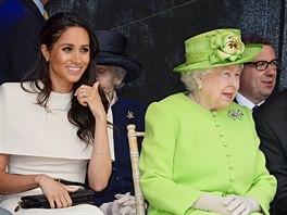Vévodkyn� Meghan a královna Al�b�ta II. (Widnes, 14. �ervna 2018)