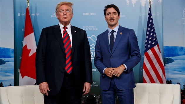 Americký prezident Donald Trump a kanadský premiér Justin Trudeau na summitu G7 v Kanadě (8. června 2018)