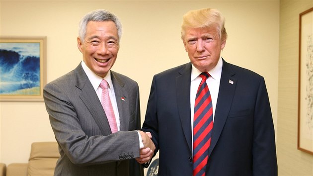 Setkání amerického prezidenta Donalda Trumpa a singapurského premiéra Lee Hsien Loonga (11. června 2018)