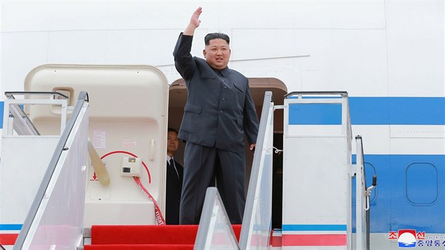 Severokorejský vůdce Kim Čong-un před odletem do Singapuru (10. června 2018)