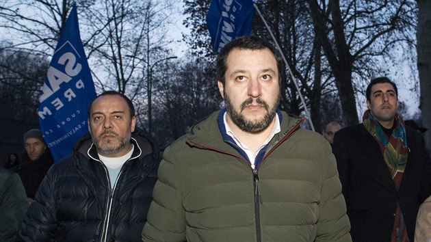 Matteo Salvini zahjil pedvolebn kampa v romsk osad u Turna (1. nora 2018)