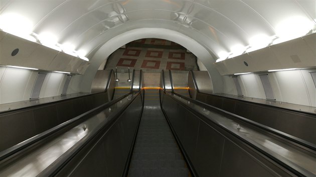 V Praze se po devtimsn rekonstrukci otevel vstup ze stanice metra Andl (11. ervna 2018)