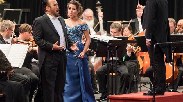 Javier Camarena, Leticia de Altamirano a dirigent Leo Svrovsk na koncert v Litomyli
