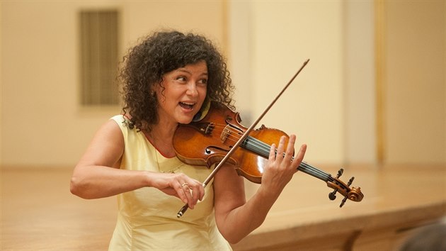 Hostem letošního ročníku festivalu bude i houslistka Iva Bittová.