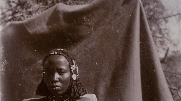 Josef Colloredo-Mannsfeld: Portrét súdánské dívky,1900–1901, SOA Praha, fond Ústřední ředitelství colloredo-mannsfeldských statků