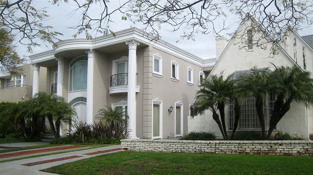 Domy postavené v Beverly Hills v perském stylu připomínají majitelům jejich původní vlast.