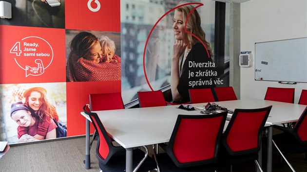 Vodafone se profiluje jako queer friendly společnost.