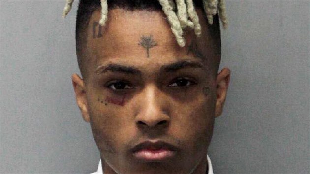 Policejní snímek rapera XXXTentacion z jednoho z jeho mnoha zatčení