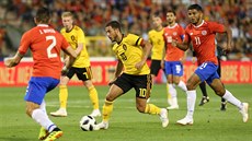 Belgický kapitán Eden Hazard vede mí� mezi protihrá�i z Kostariky.
