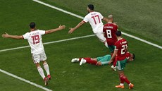RADOST VERSUS ZMAR. Írántí fotbalisté bí slavit vítzství nad Marokem,...