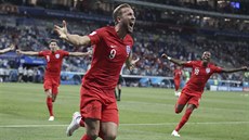 HURIKÁN. Kapitán anglických fotbalistů Harry Kane se raduje z gólu, kterým v...