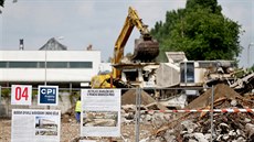 Ve zchátralém brn�nském areálu bývalé Zbrojovky pomalu za�íná r�st nová �tvr�...
