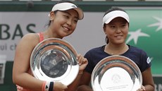 Poražené finalistky ve čtyřhře žen na Roland Garros: Eri Hozumiová a Makoto...