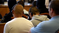Soud v maďarském Kecskemétu poslal čtyři pašeráky lidí na 25 let do vězení za...