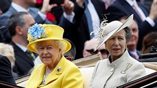 Královna Alžběta II. a princezna Anna na dostizích v Ascotu (19. června 2018)