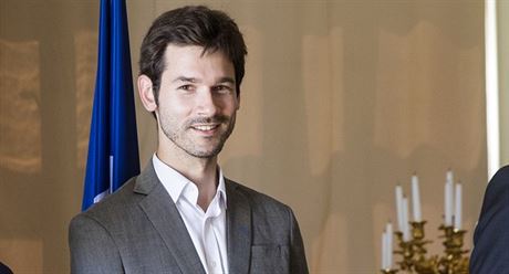 Michal Baláia na pedávání cen mladým vdcm na Francouzském velvyslanectví...