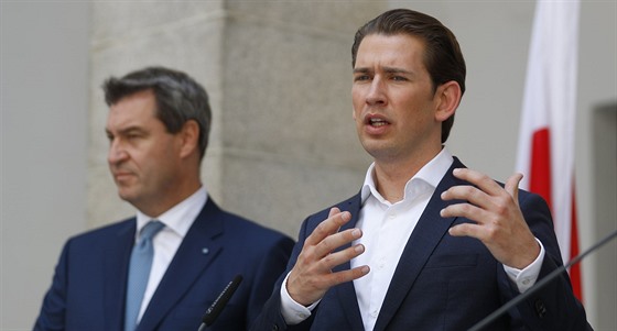 Bavorský premiér Markus Söder a rakouský kanclé Sebastian Kurz na jednání v...