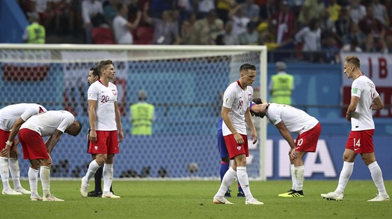 Poltí fotbalisté tko vstebávali poráku s Kolumbií a vyazení z mistrovství...