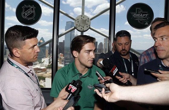 Filip Zadina v rozhovoru se zámoskými novinái ped draftem NHL.