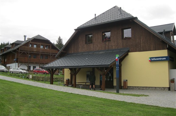 Nové infocentrum v šumavské Modravě vzniklo ve zrekonstruovaném spolkovém domě....