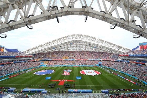 Stadion v Soi je pipravený na výkop zápasu mezi Austrálií a Peru.