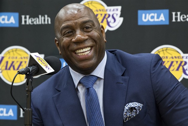 NBA má nové trofeje pojmenované po Birdovi a "Magicu" Johnsonovi