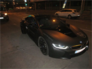 Policie pátrá po idii BMW, v kterém jí ujídl Prahou v noci na pátek (22....