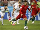 Portugalský kapitán Cristiano Ronaldo nepromuje penaltu v souboji s Íránem.