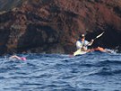 Pi plavb kanálem Kaiwi míjela eská plavkyn i havajský ostrov Molokai.