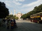 V historickém centru Istanbulu se návštěvník o nedělních volbách nedozví. (22....
