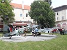 Muzeum letc RAF sdl na zmku v Polici na Tebsku. V jeho zahrad nalezla...