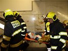 Policie a hasii v noci ve stanici metra Muzeum nacviovali zchrannou akci v...