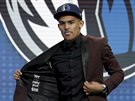 Trae Young míí do NBA, draftoval ho sice Dallas, avak pak ho poslal do...