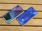 Lesklá záda a rám jsou u Huawei P20 Pro a Y7 Prime (2018) jasnými spolenými...