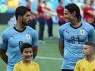 ÚTONÁ ESA. Uruguaytí forvardi Luis Suárez (vlevo) a Edinson Cavani diskutují...