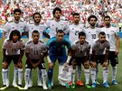 Egypttí fotbalisté se fotí ped utkáním se Saúdskou Arábií.