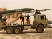 Raketa země - země na přehlídce syrských povstalců v provincii Dará (7. června...