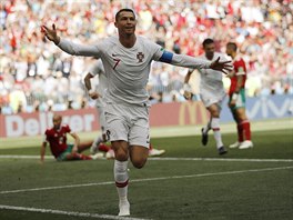 Cristiano Ronaldo slav svj vodn gl do st Maroka.