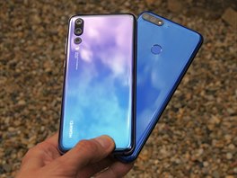 Rozdíl je v tom, jak záda telefon pracují s odlesky. Huawei P20 Pro okolí...