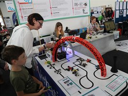 Kutilové a roboti k sobě patří, ukazuje první ročník festivalu Maker Faire v...