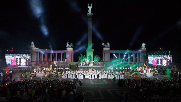 Rock opera Trianon na budapešťském Náměstí hrdinů (22. června 2018)