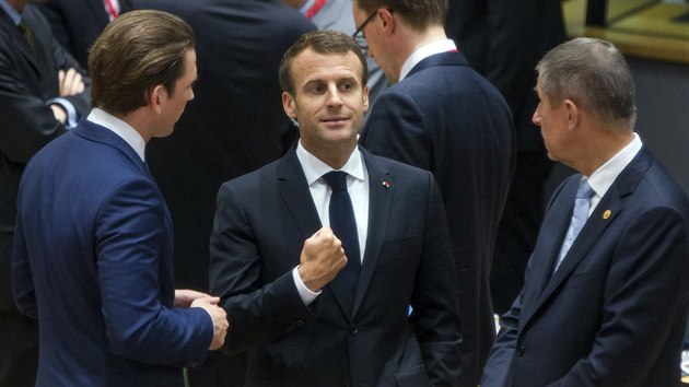 Zleva: rakousk kancl Sebastian Kurz, francouzsk prezident Emmanuel Macron a esk premir Andrej Babi na summitu EU v Bruselu (28. ervna 2018)