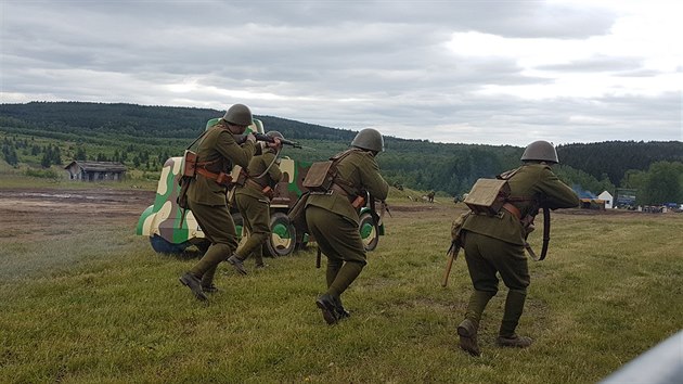 Oslava Dne pozemního vojska se koná tradičně na armádním cvičišti Zadní Bahna na Rokycansku (23. června 2018).