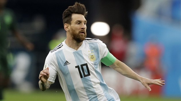 Lionel Messi, kapitn Argentiny, bhem utkn svtovho ampiontu s Nigri.