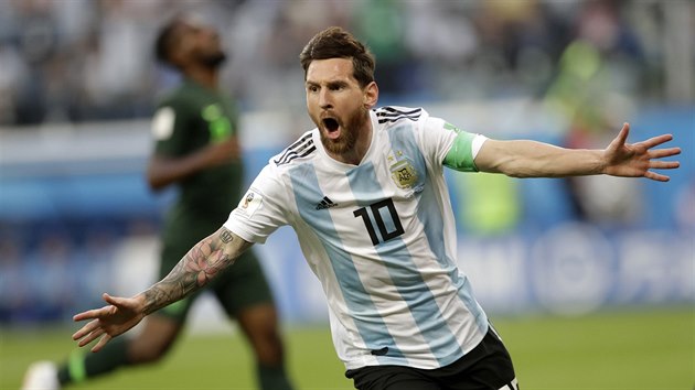KONEN GL. Lionel Messi se raduje z trefy v utkn mistrovstv svta mezi Argentinou a Nigri.