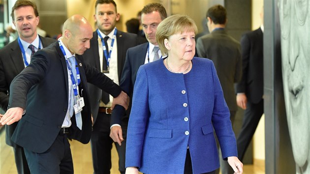 Německá kancléřka Angela Merkelová přichází na „minisummit“ k migrační politice. (24. června 2018)